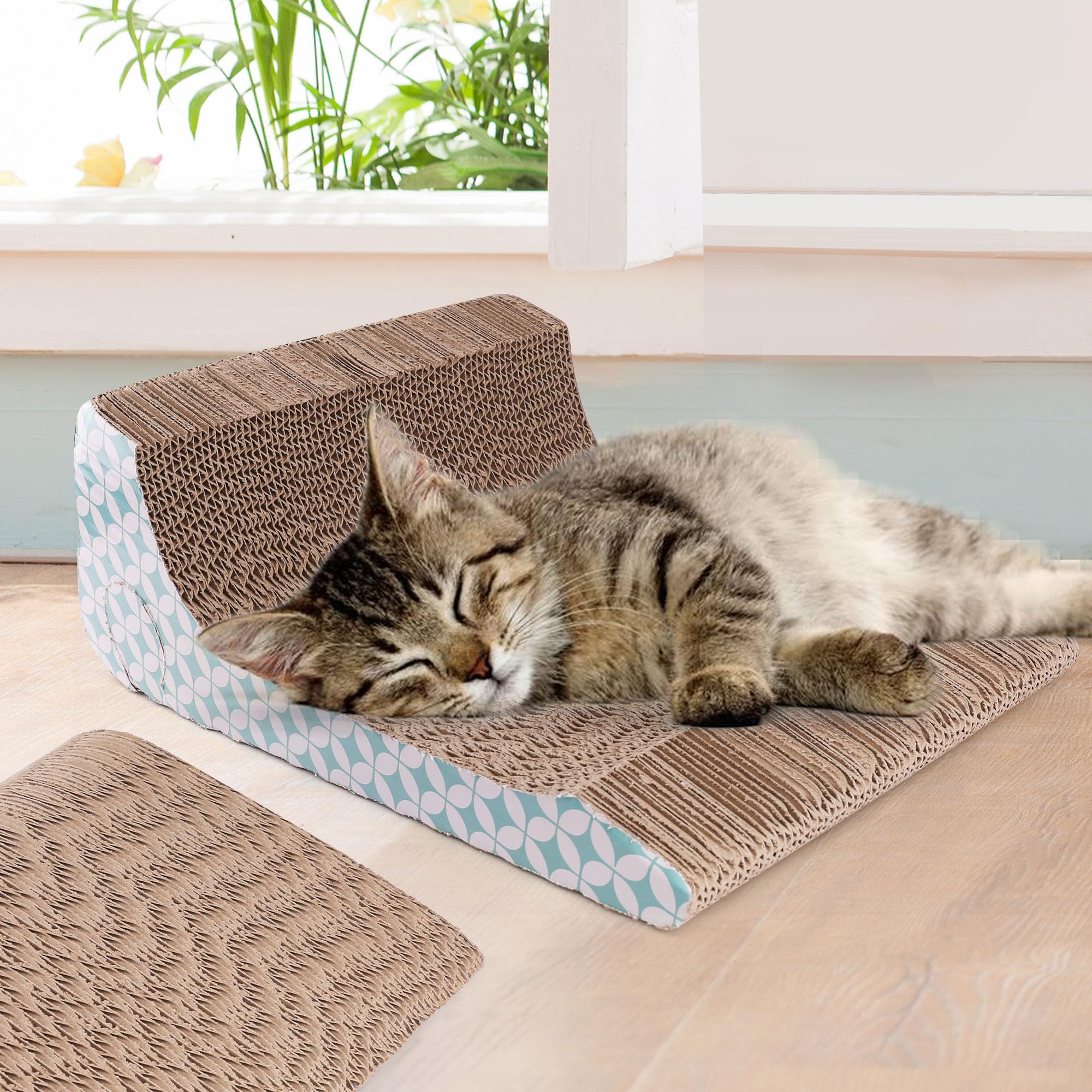 PrimePets durable high-density cardboard for a long-lasting scratching surface