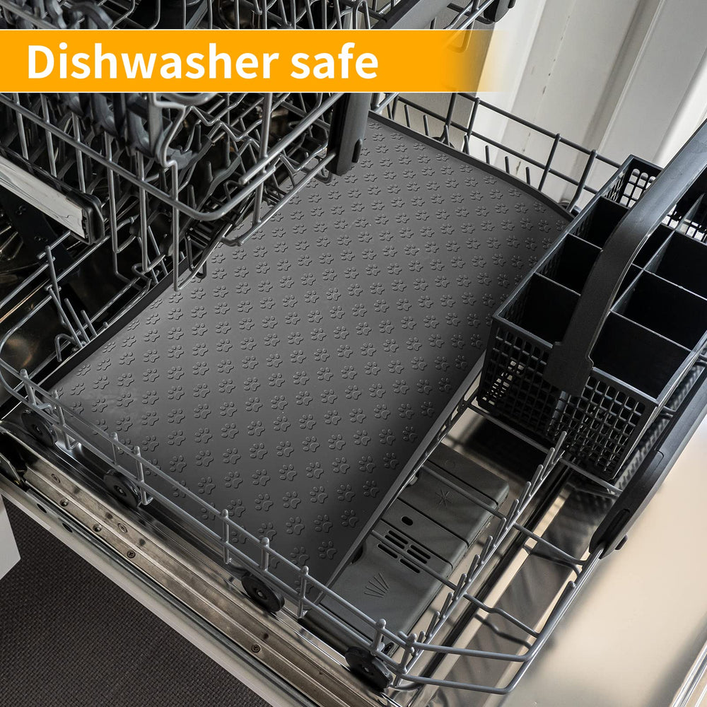 Ptlom black dining mat complements homes and stays durable.