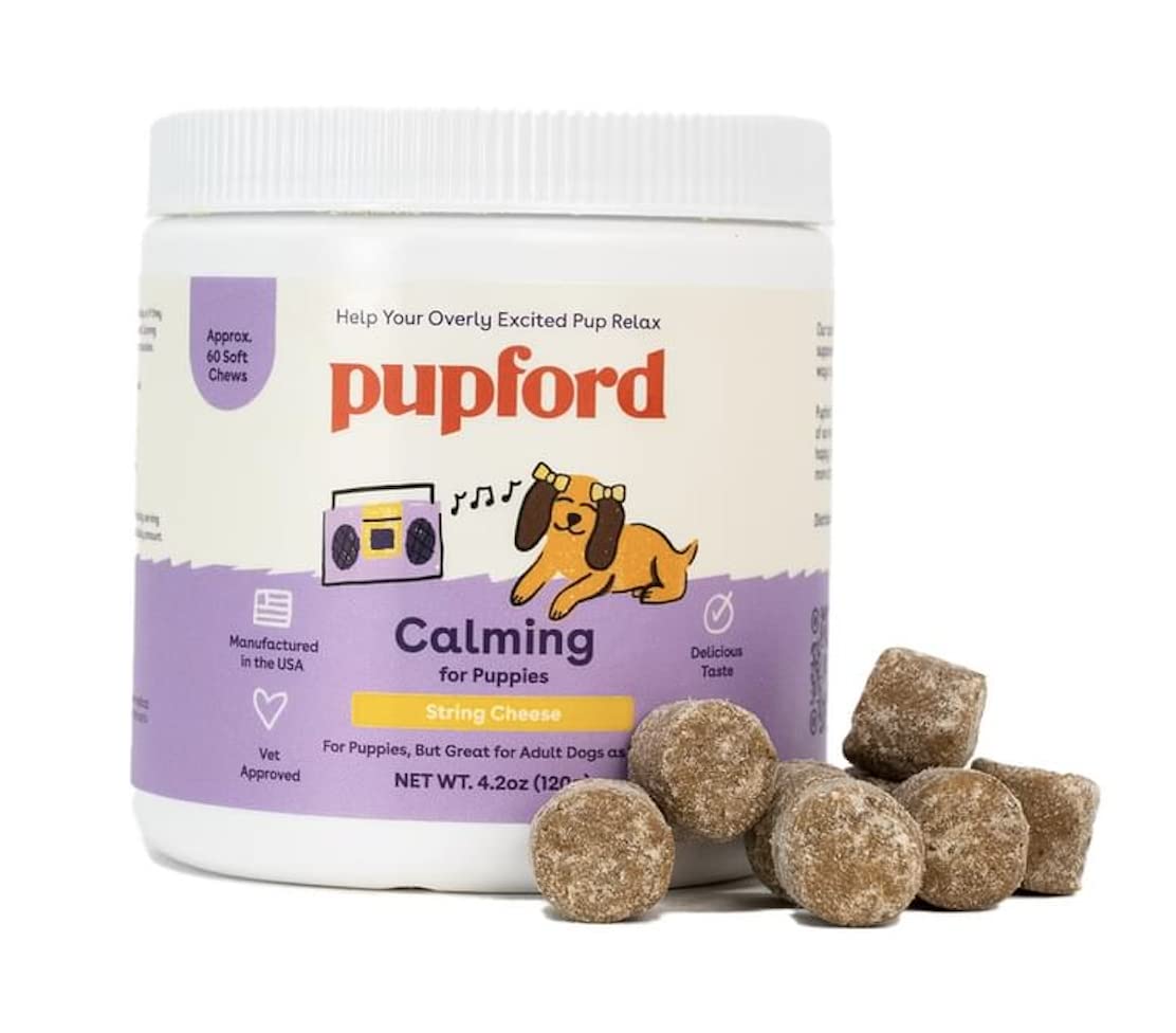Close-up of Pupford Calm chews illustrating melatonin-free, non-drowsy calm support.