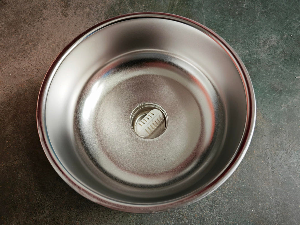 Dishwasher-safe stainless steel bowl for easy cleaning