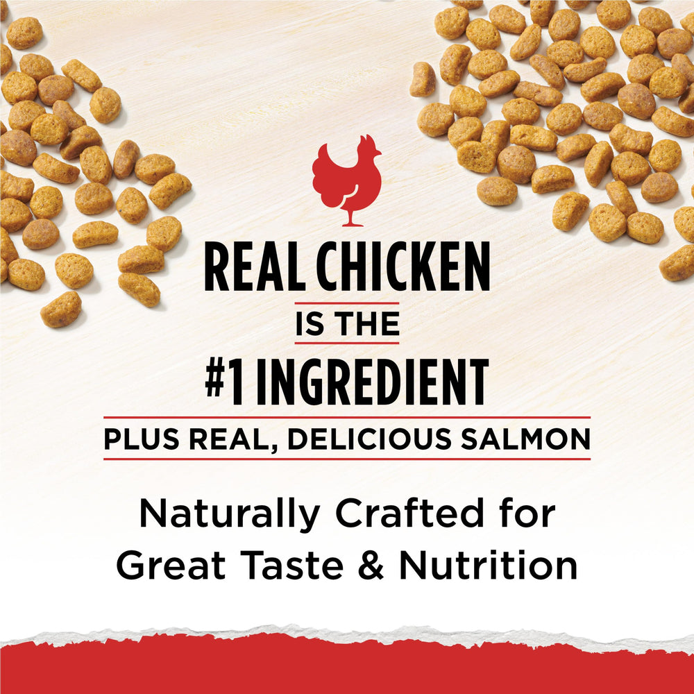 Purina Cat Chow Naturals Original packaging highlights 25 vitamins and minerals