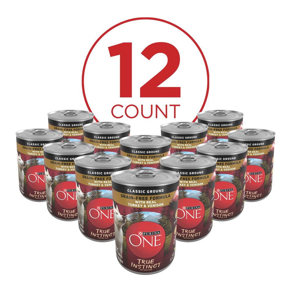 Purina ONE True Instinct can displays clean ingredients with no poultry by-products.