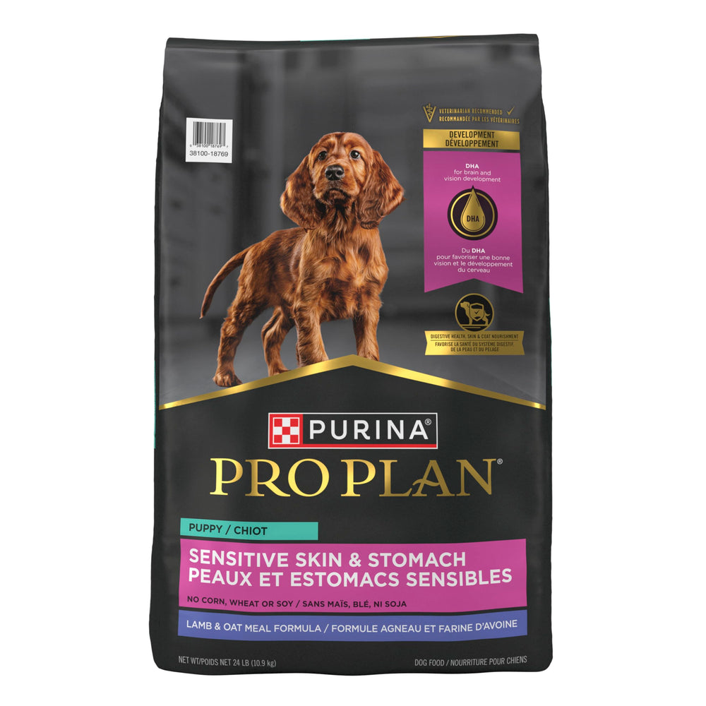 Purina Pro Plan packaging featuring DHA-rich fish oil for brain and vision support