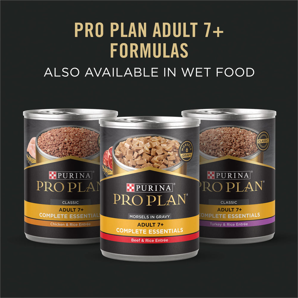 Purina Pro Plan Senior texture emphasis on crunchy kibble with shredded pieces
