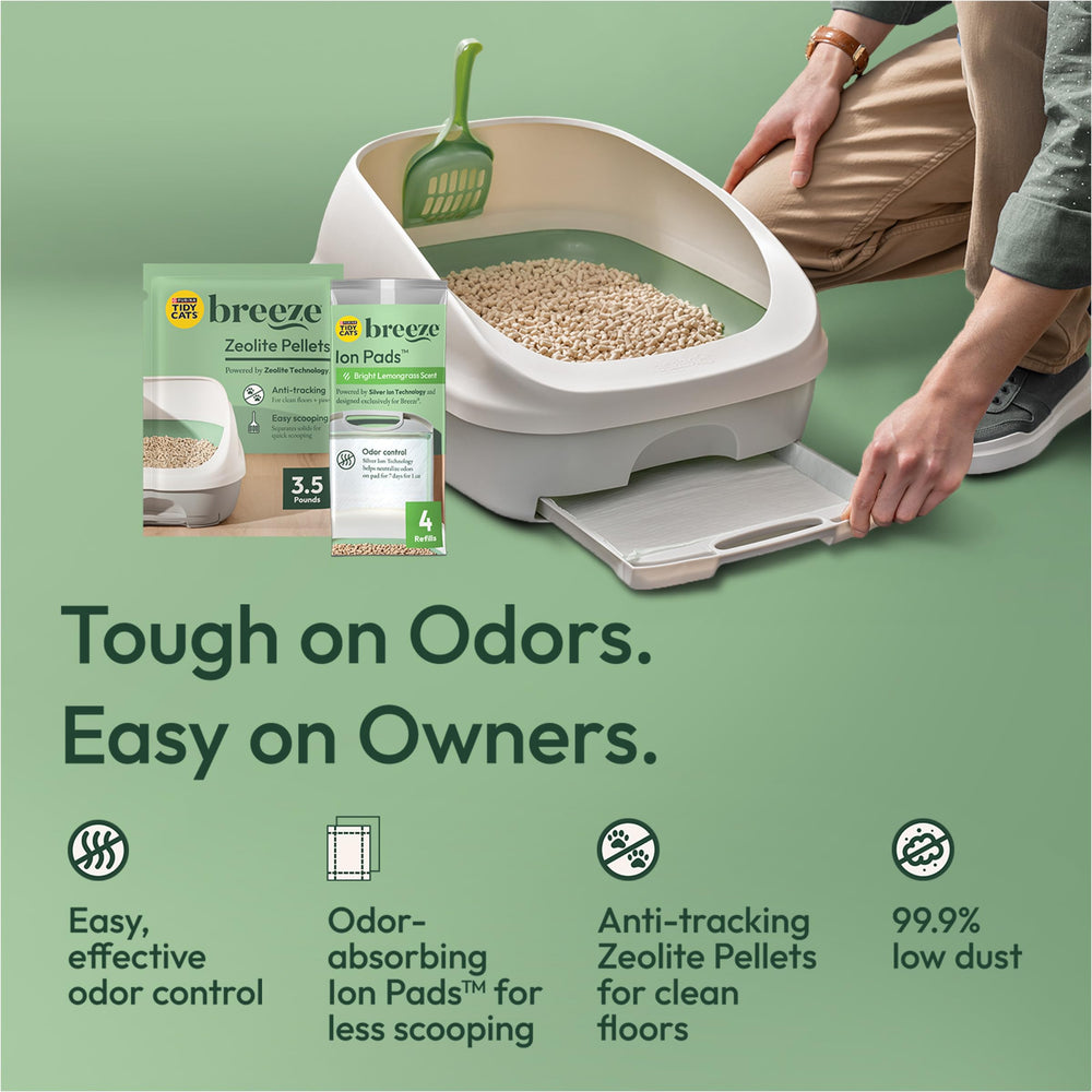Purina Tidy Cats Breeze recyclable box packaging highlights eco-friendly option.