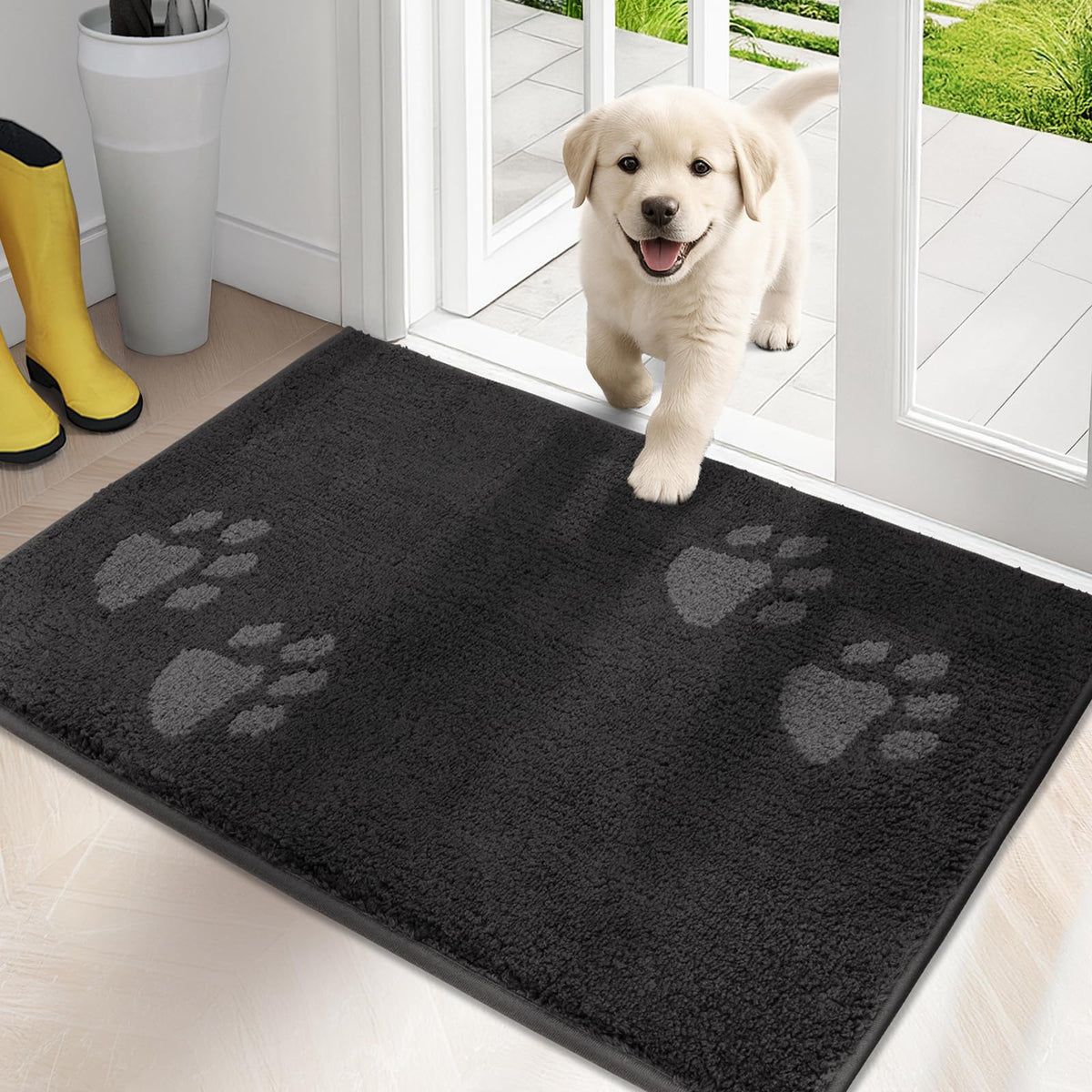 PURRUGS dirt-trapping mat at the front door catches mud and moisture