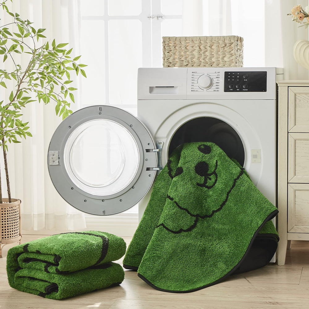 Qeils pad featuring an absorbent core to manage liquid efficiently