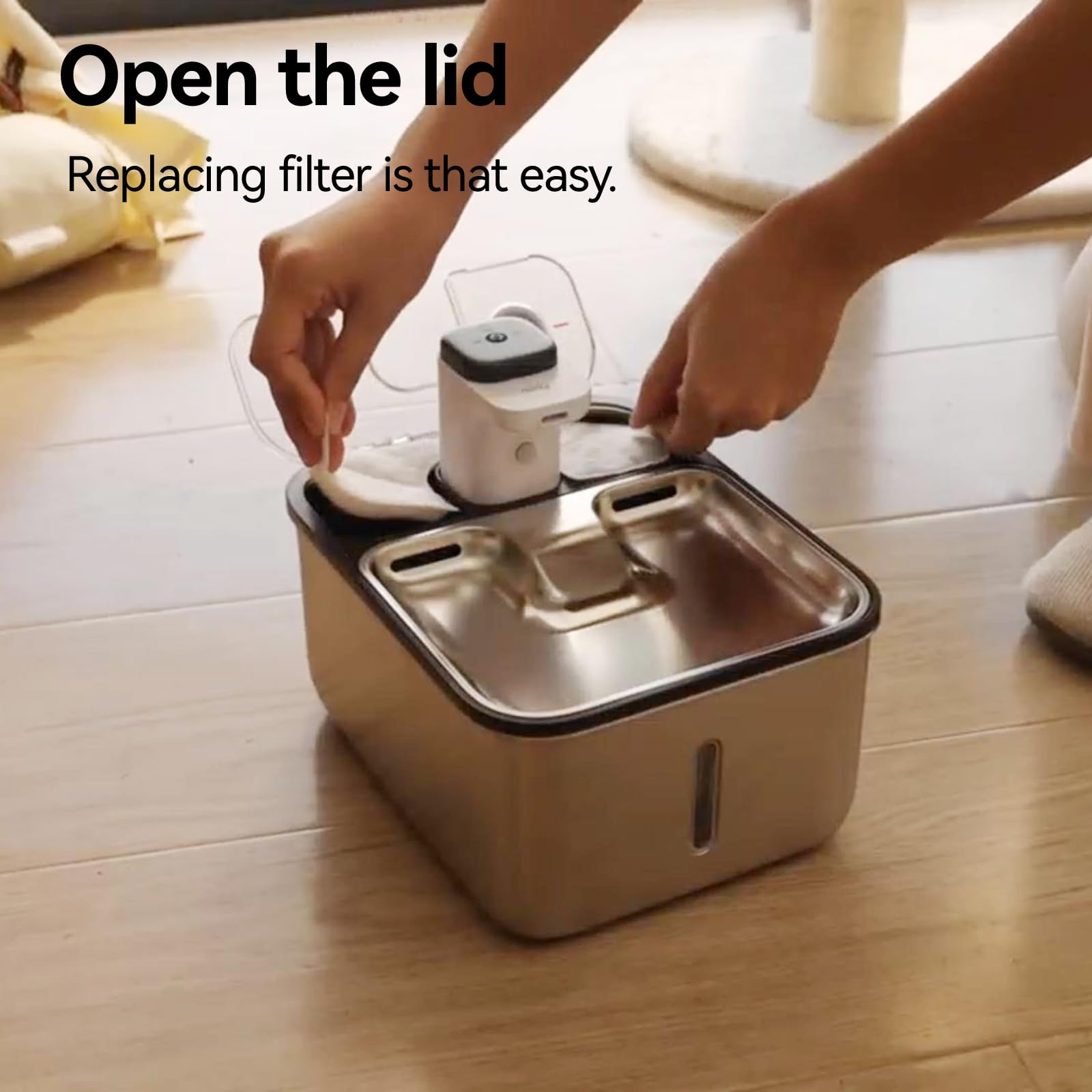 Qinliy cordless fountain operates on a rechargeable battery for flexible placement.