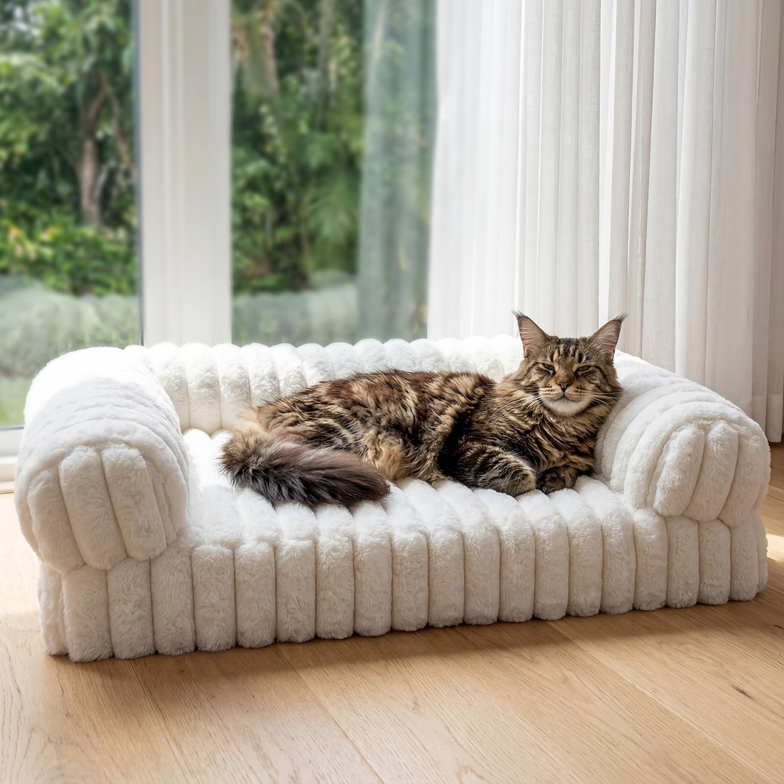 QOKO Cat Bed ultra-plush fur exterior for cuddly lounging.