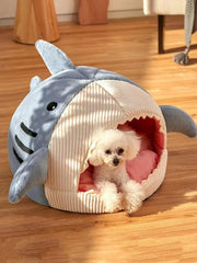 QWINEE cat mat shark-shaped bed blue material closeup, non-toxic fabric for safe cuddling.