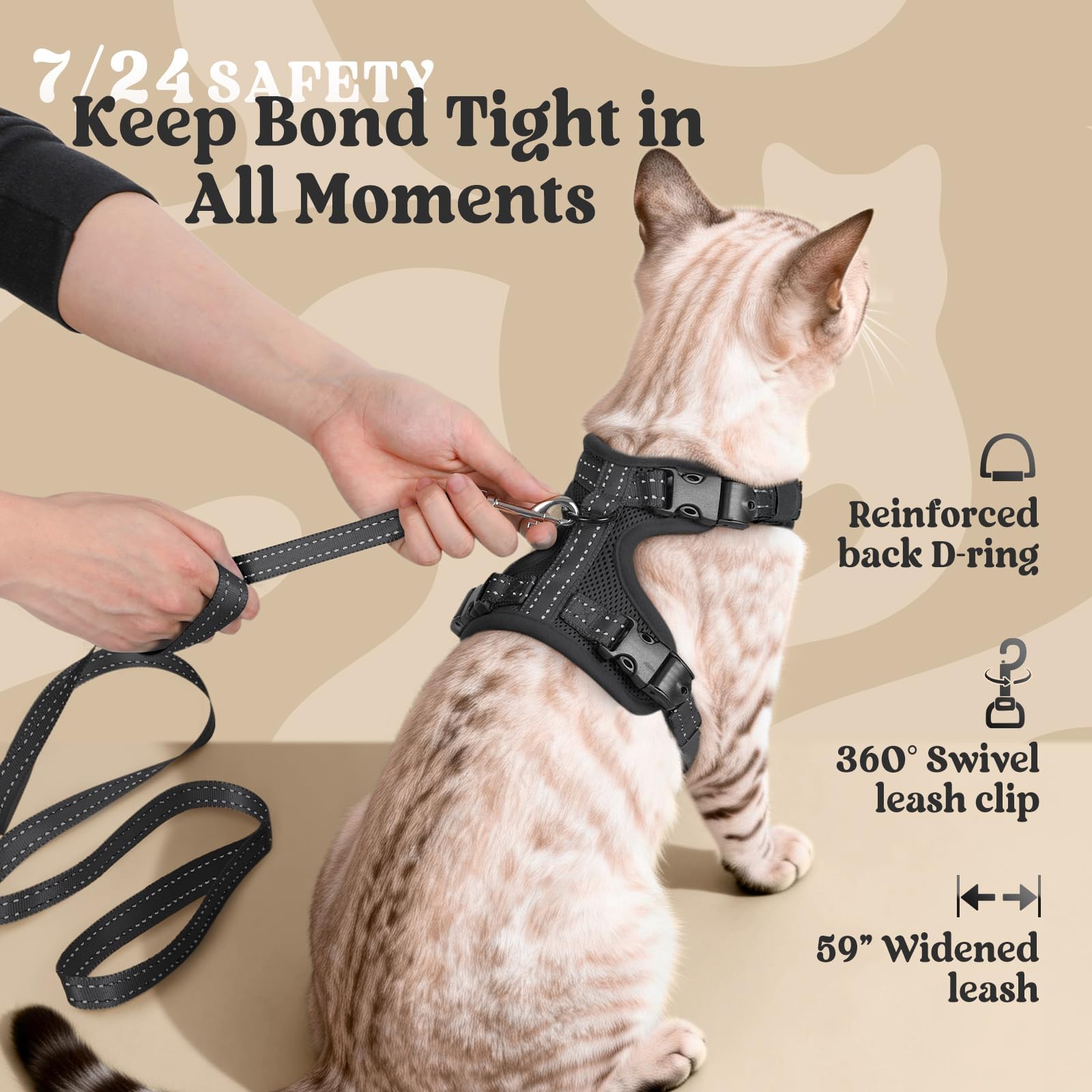 Rabbitgoo back D-ring attaches leash securely for confident strolls.