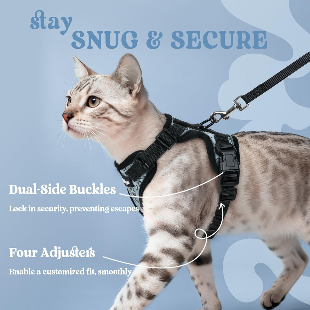 Rabbitgoo harness slips over the head for quick, comfortable fitting.