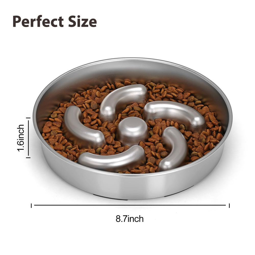 Ralory 2-cup capacity ideal for medium to large dogs at mealtime.