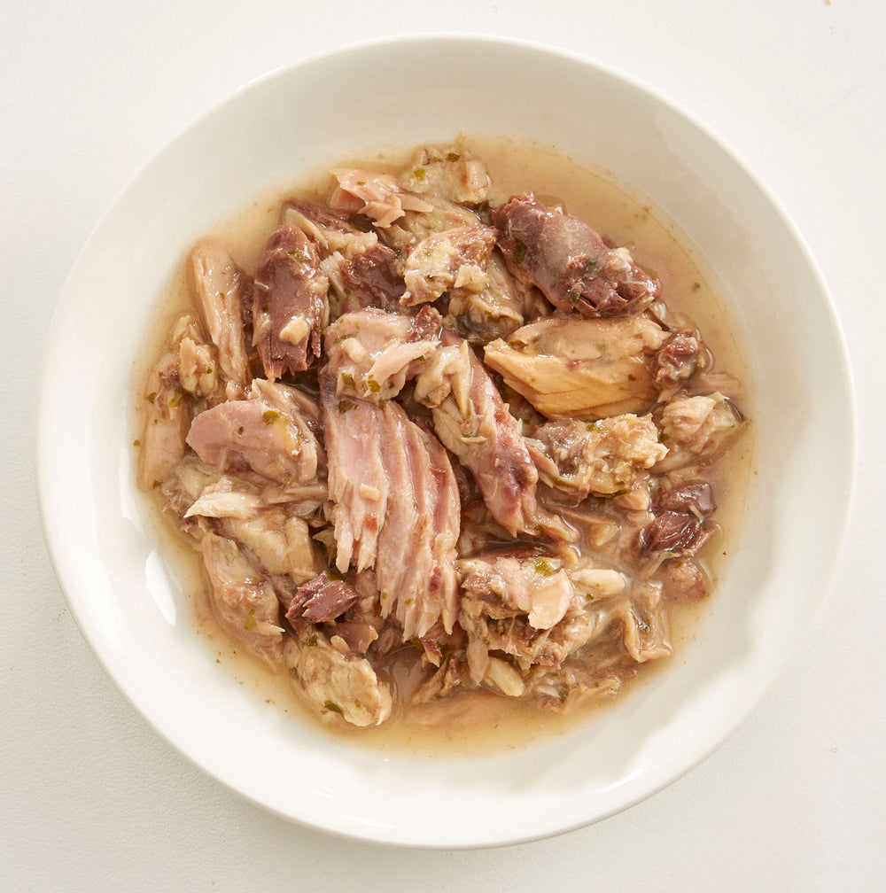 Rawz Aujou Aku tuna mackerel cat food served in a bowl