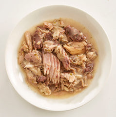 Rawz Aujou Aku tuna mackerel cat food served in a bowl