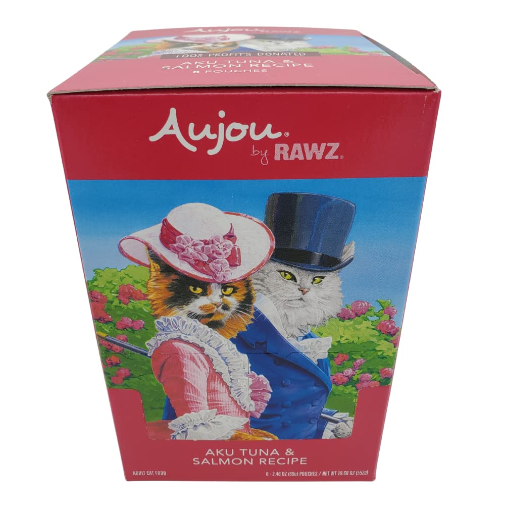 Cat enjoys Rawz Aujou Aku tuna and salmon after pouch is opened