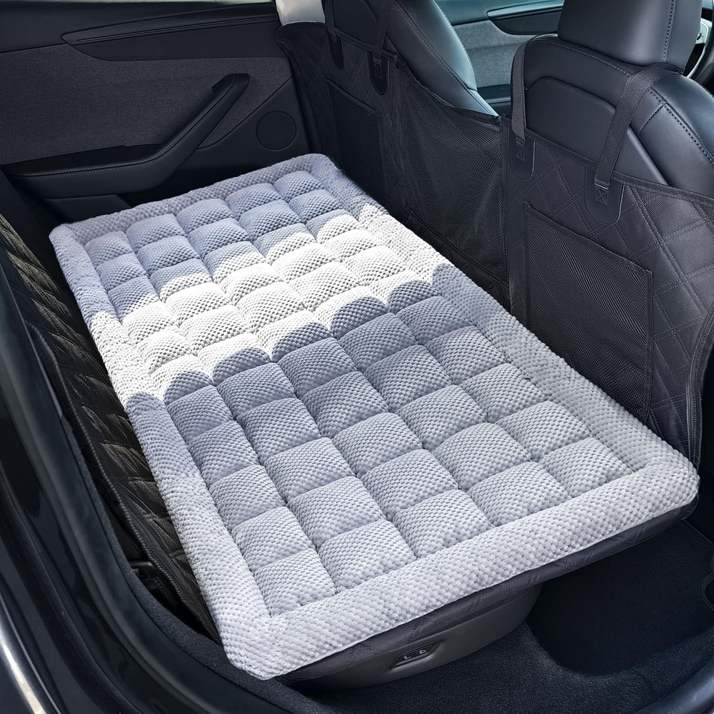 REEVAA dog bed in car backseat setup provides a cozy space for long drives.