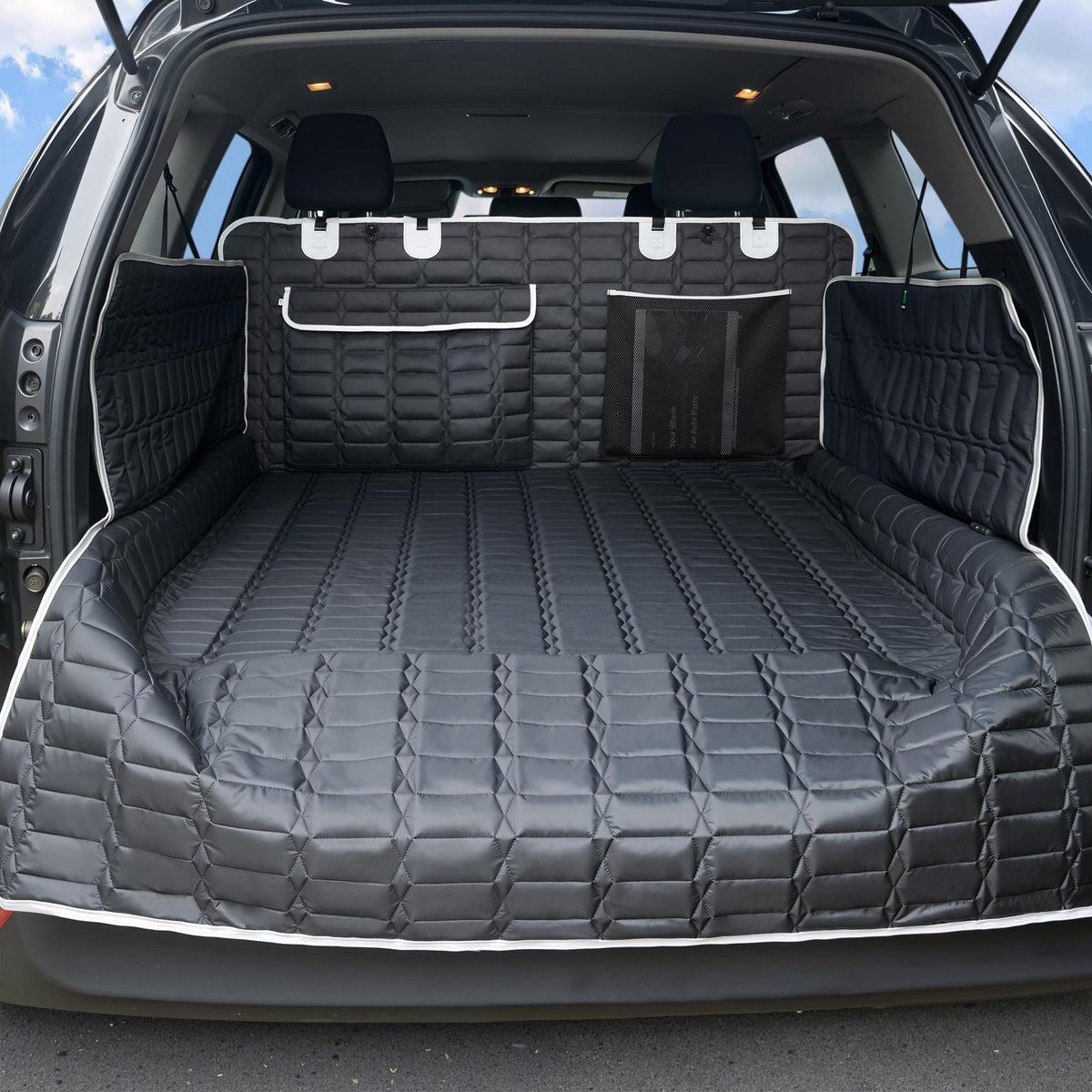 Reliadura SUV Cargo Liner dog cover protecting the trunk from dirt and spills.