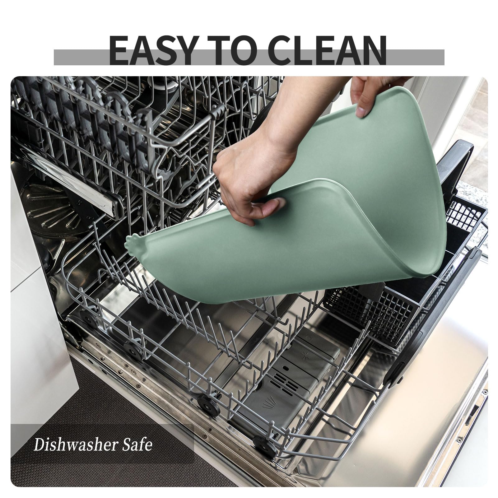 Suitable for dogs and cats, protecting floors from damp messes.