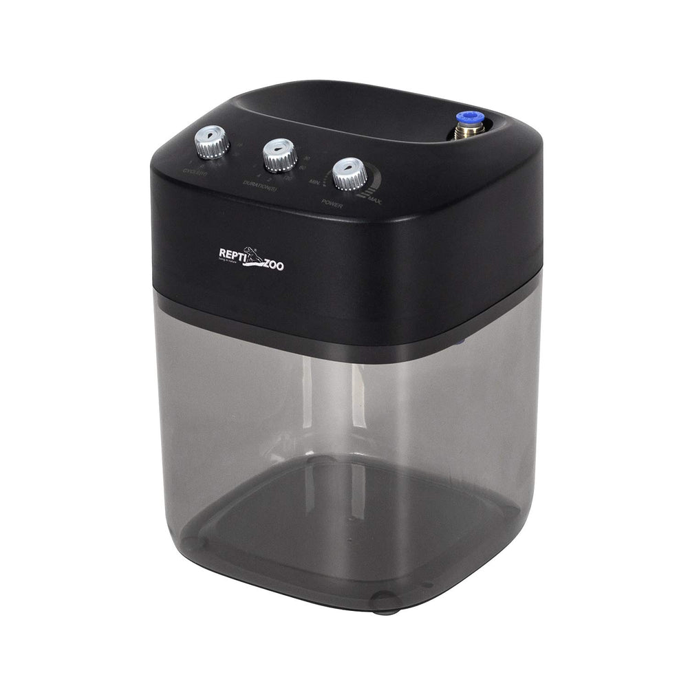 REPTI ZOO 2.2L starter mister 360-degree nozzle for full enclosure coverage.