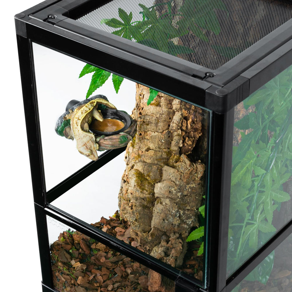 REPTI ZOO natural trellis design enhances habitat realism