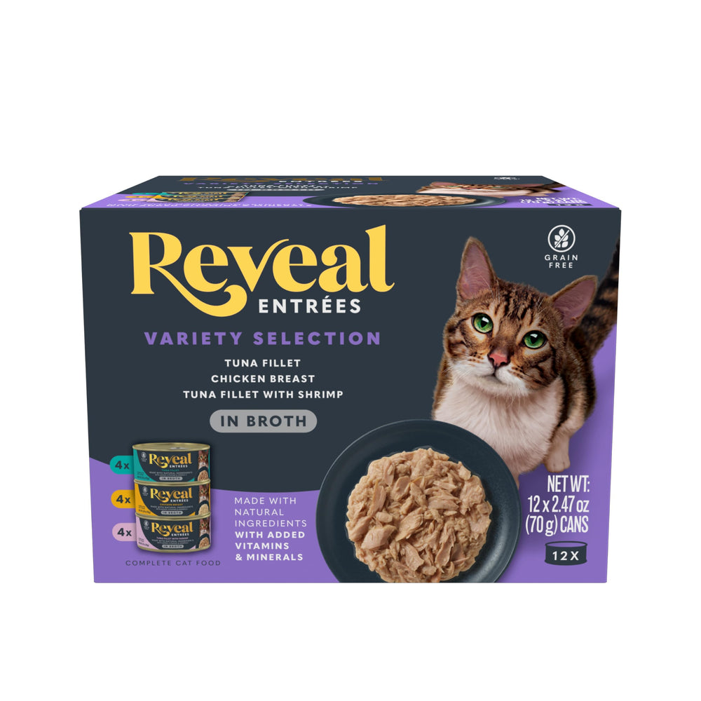 Reveal Entrées broth-delight bowl offers hydration with savory flavor for cats.