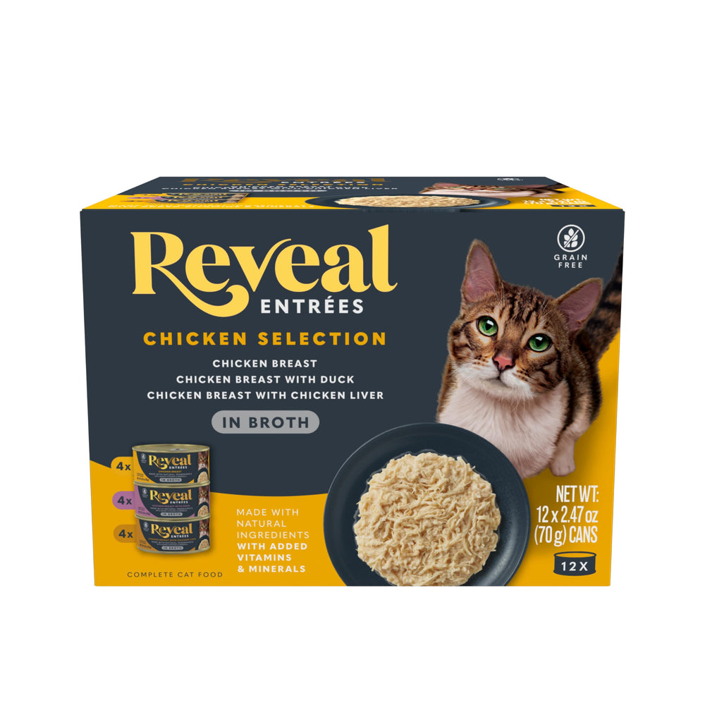 Reveal Entrées broth close-up highlighting a hydrating, flavorful base for cats' meals