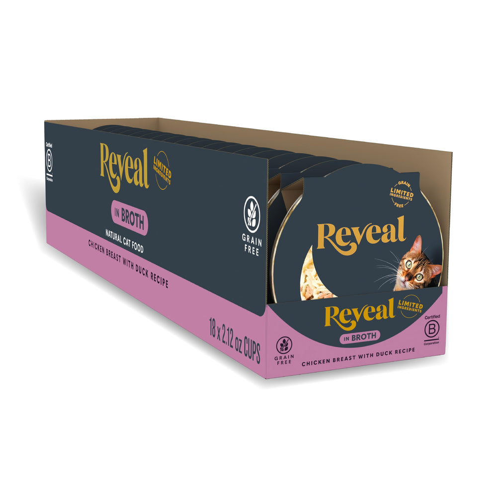 Reveal wet cat food with chicken and duck in broth in easy-peel pots, high protein.