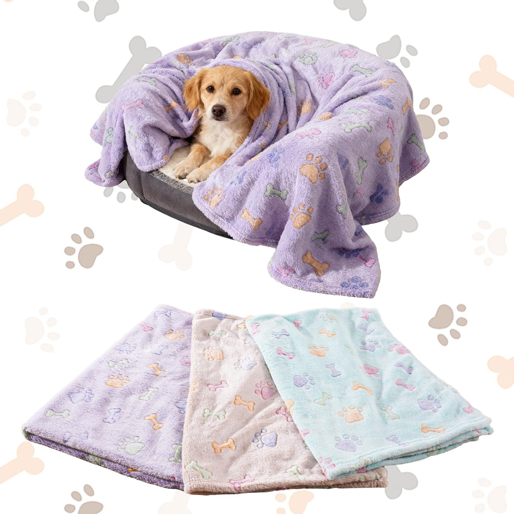 Rezutan dog blanket wash demo shows easy machine washing and care.