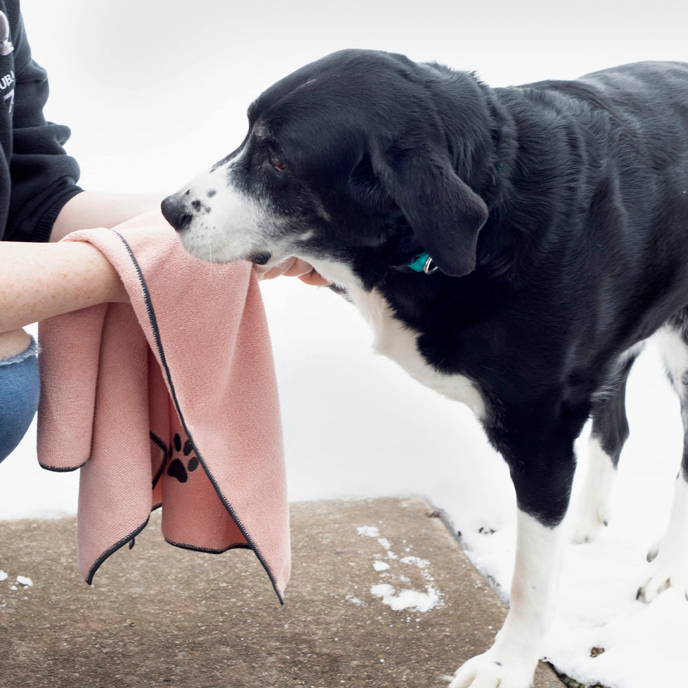 RITZ microfiber traps pet hair for a fuzz-free home.