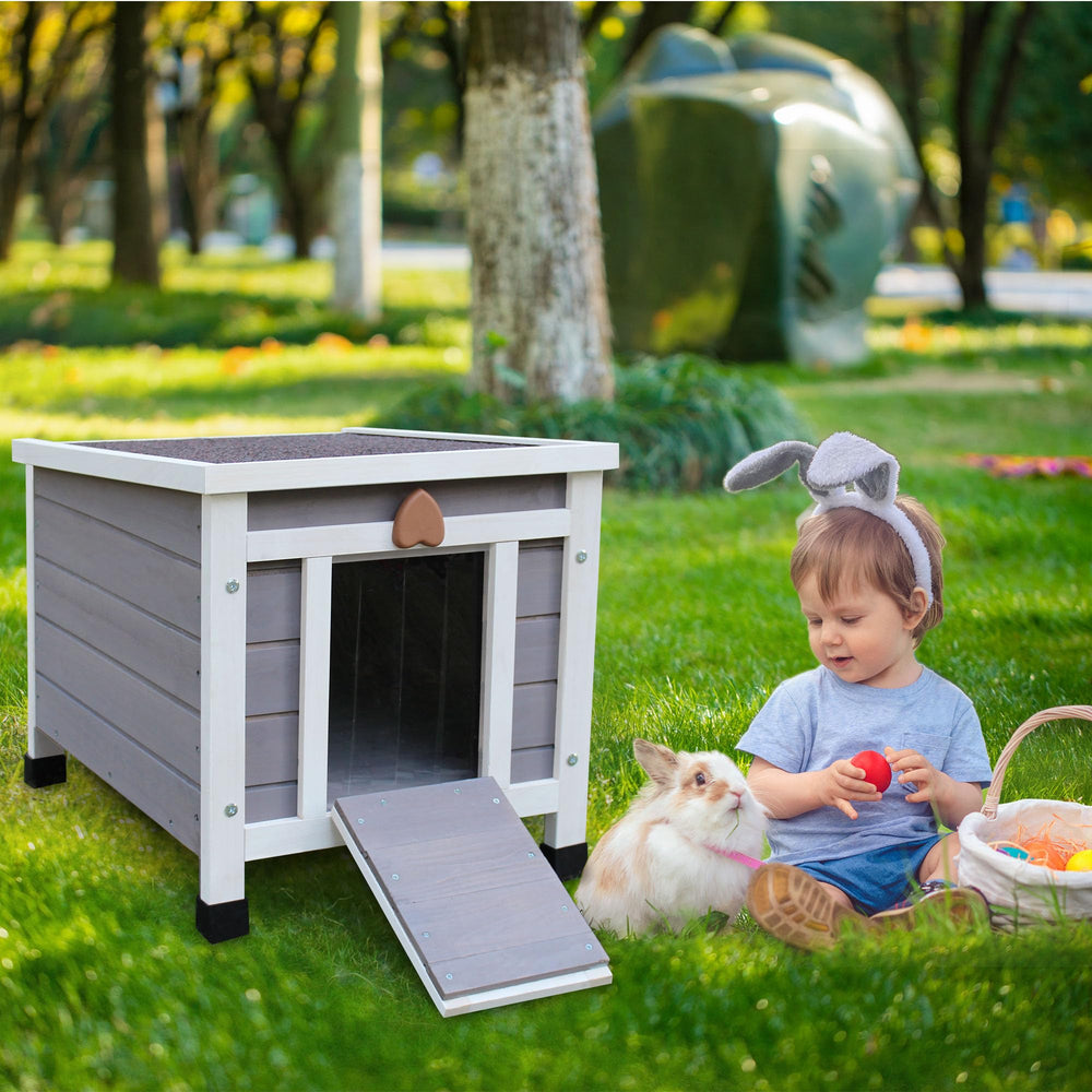 Rockever Outdoor Cat House deeper windproof design enhances shelter stability