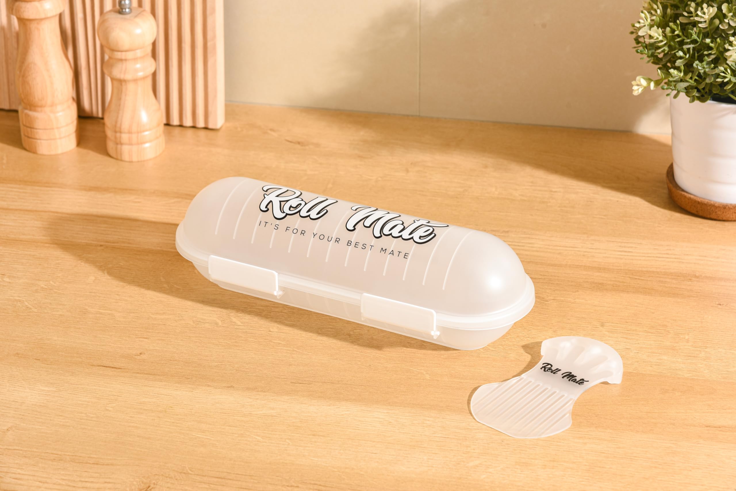 Roll Mate Small flat base provides stable storage.