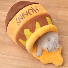 Romaneco Honey Pot Cat Cave exterior with cozy honey-jar shape for warm decor.