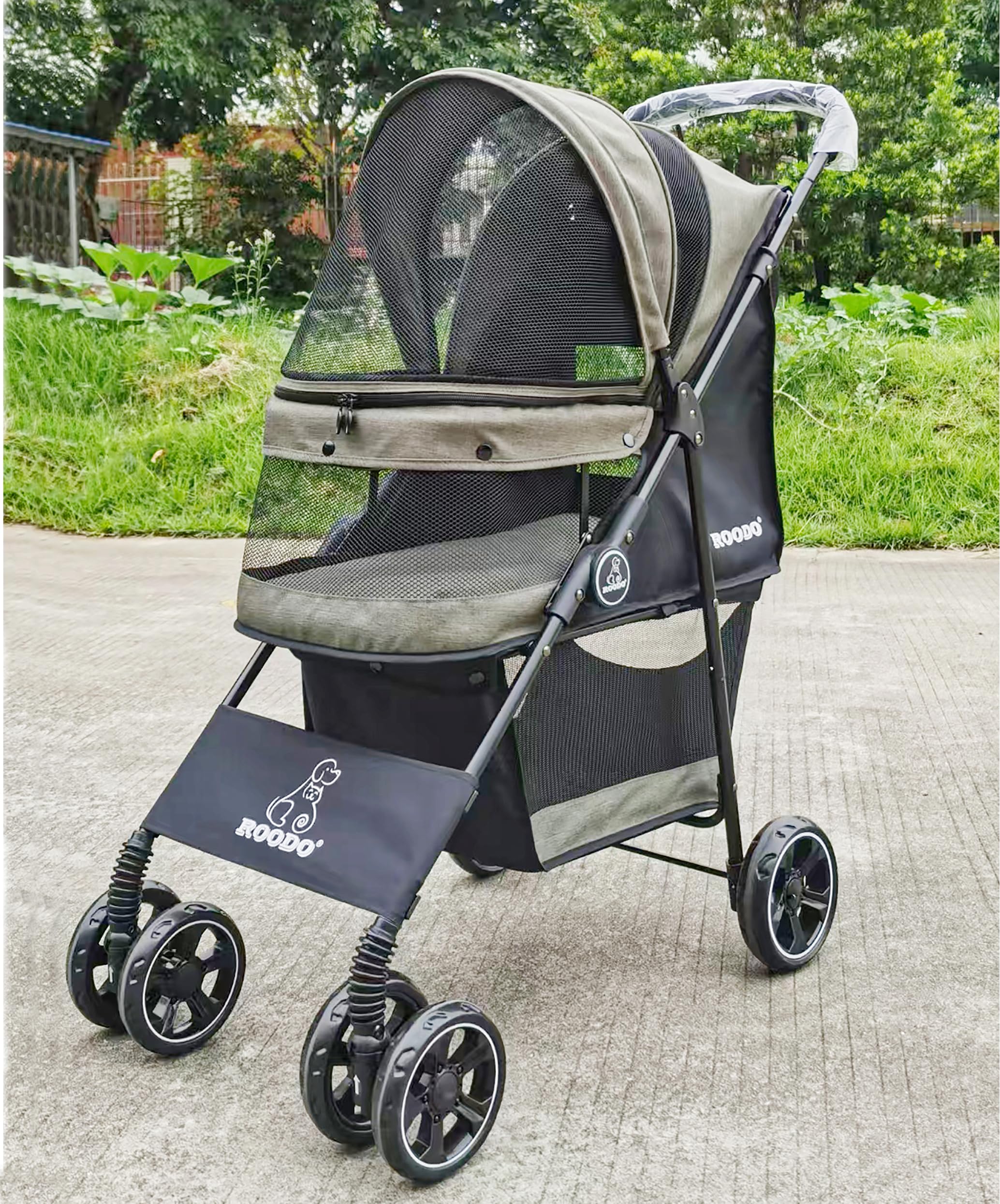 ROODO 33x18.5x38 inch expanded size shows generous space