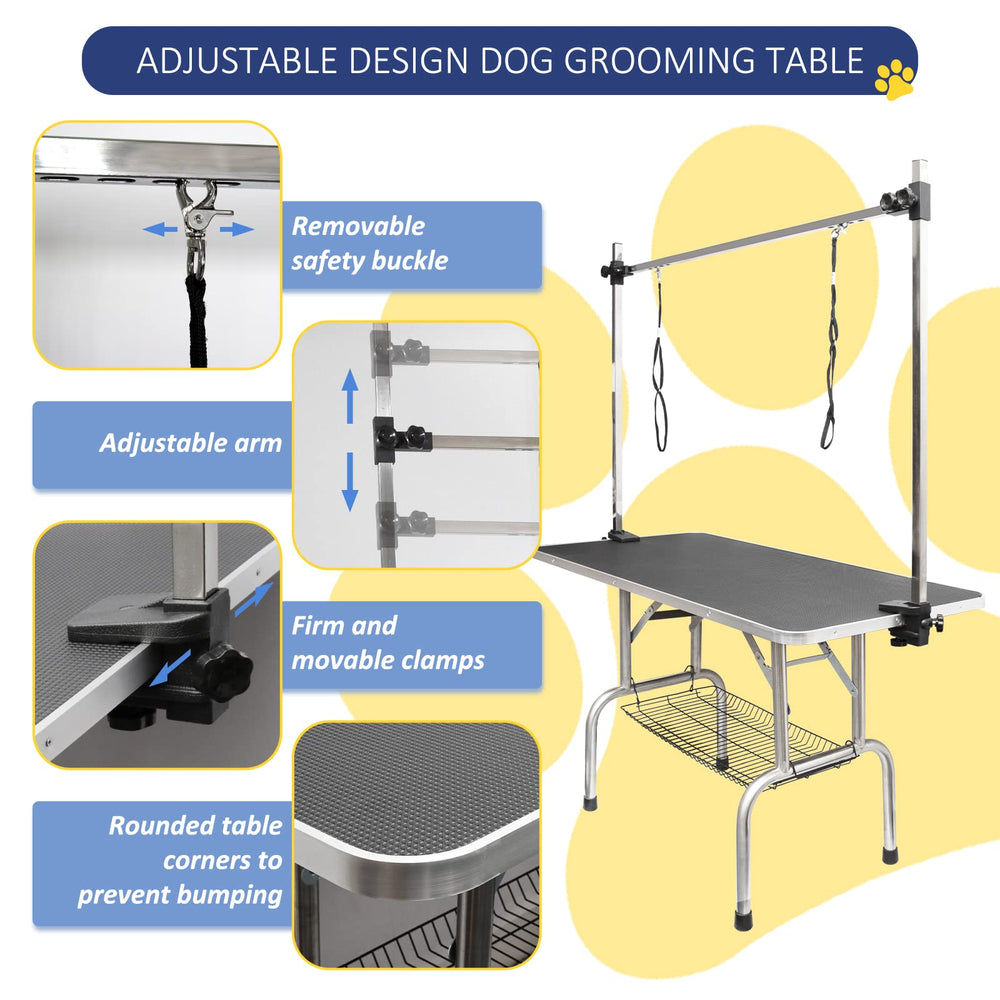 ROOMTEC triangular brackets provide stable support during dynamic grooming tasks.