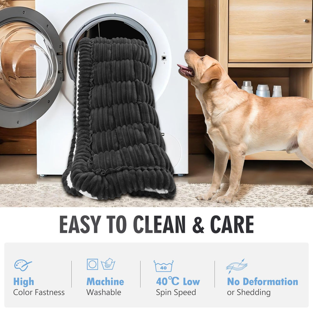 ROUWINNE ultra-soft flannel bed surface for all-season comfort