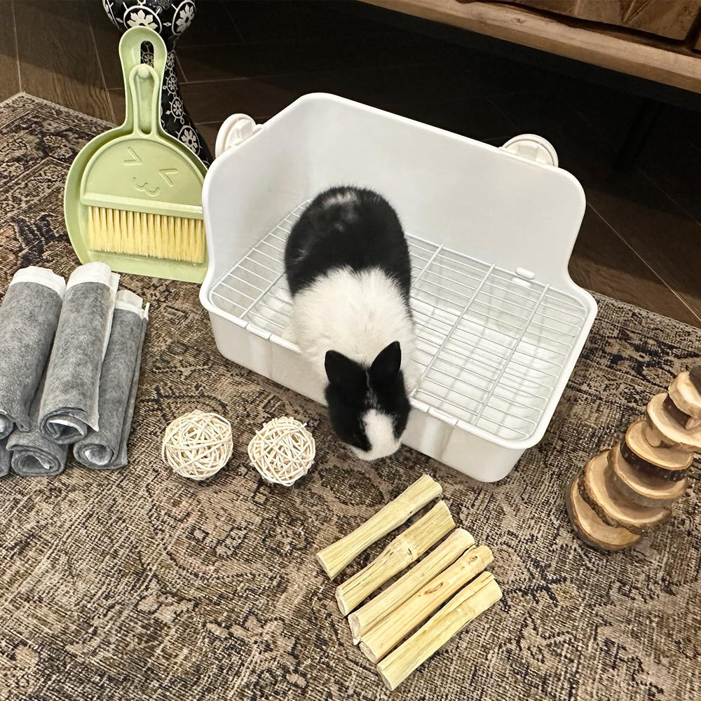 RubyHome rabbit litter box high-sided design helps prevent spills.