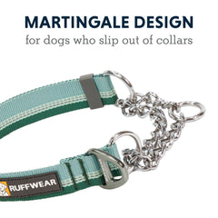 Ruffwear Tubelok reflective webbing increases visibility in low light.
