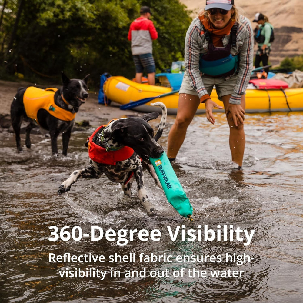 Ruffwear Float Coat size chart image helps buyers choose the right size.