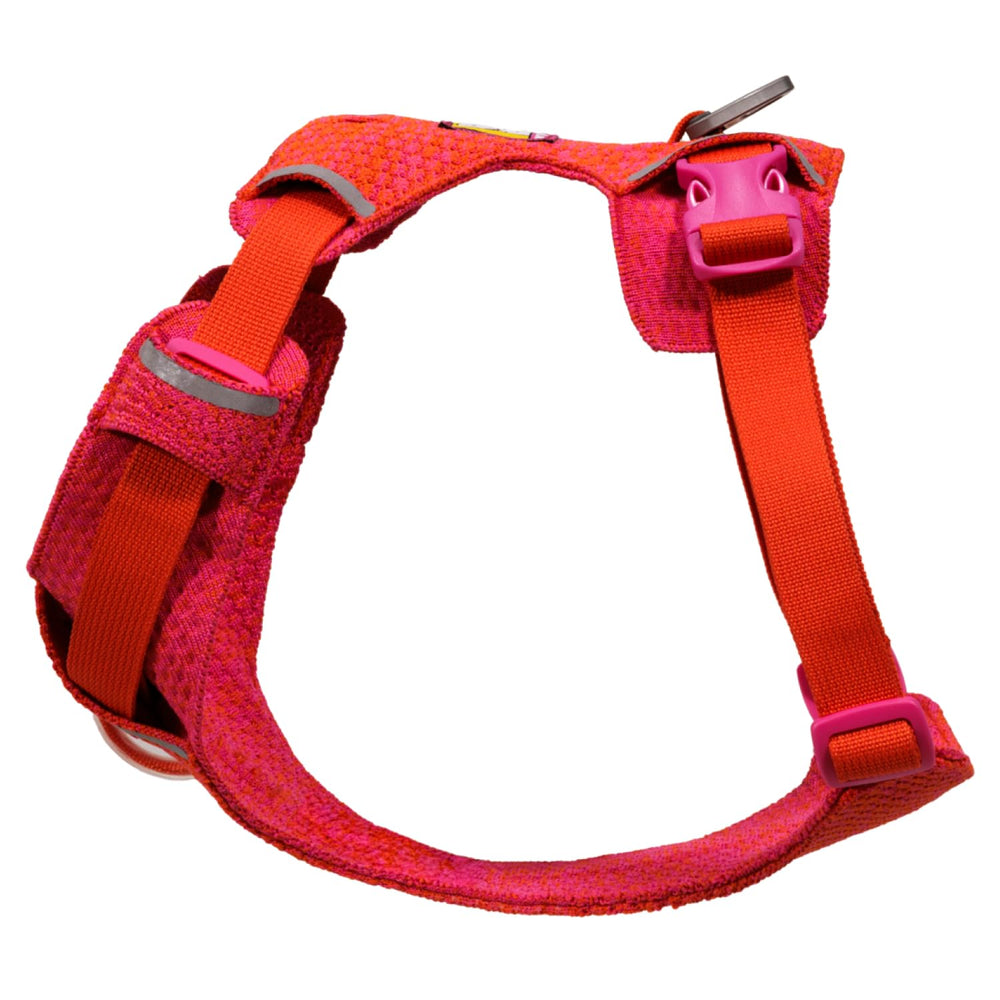 Aluminum hardware for trail-tough durability during rugged outings.