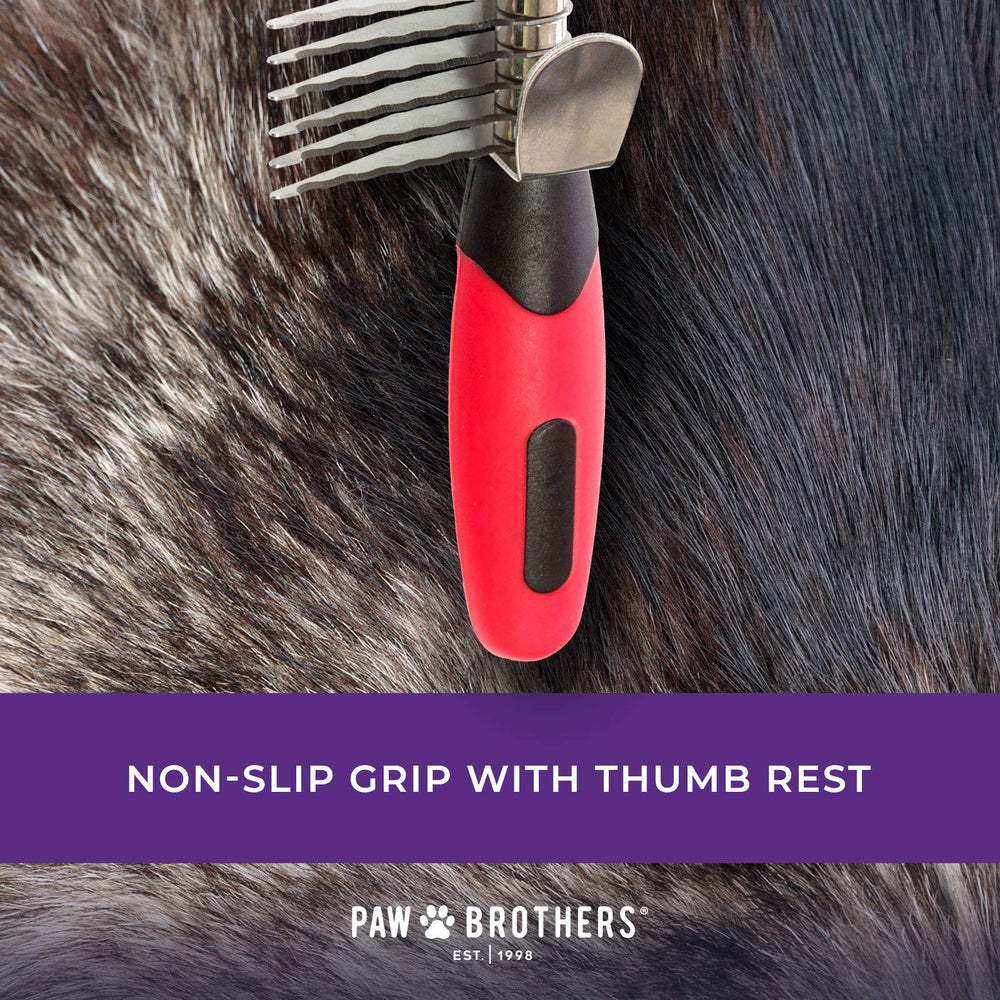 RYAN'S PET SUPPLIES Paw Brothers comfort-grip handle designed for steady grooming.