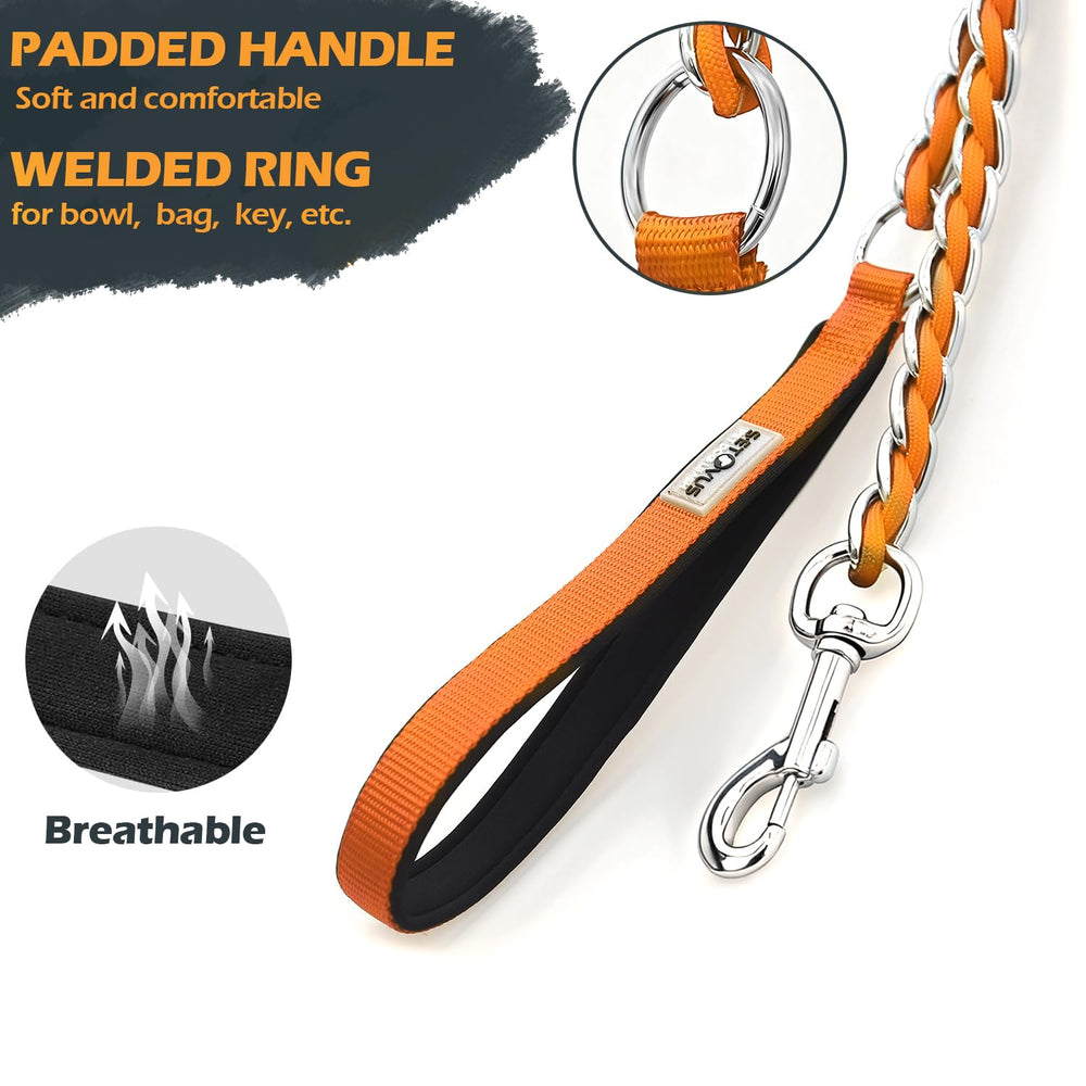 S-ETOVUS leash shows a 360-degree rotating clasp to prevent tangles.