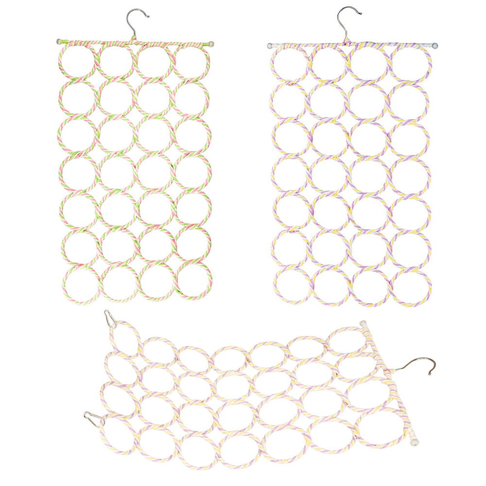 Raffia rope texture on S-Mechanic toy provides natural chew and foot activity.
