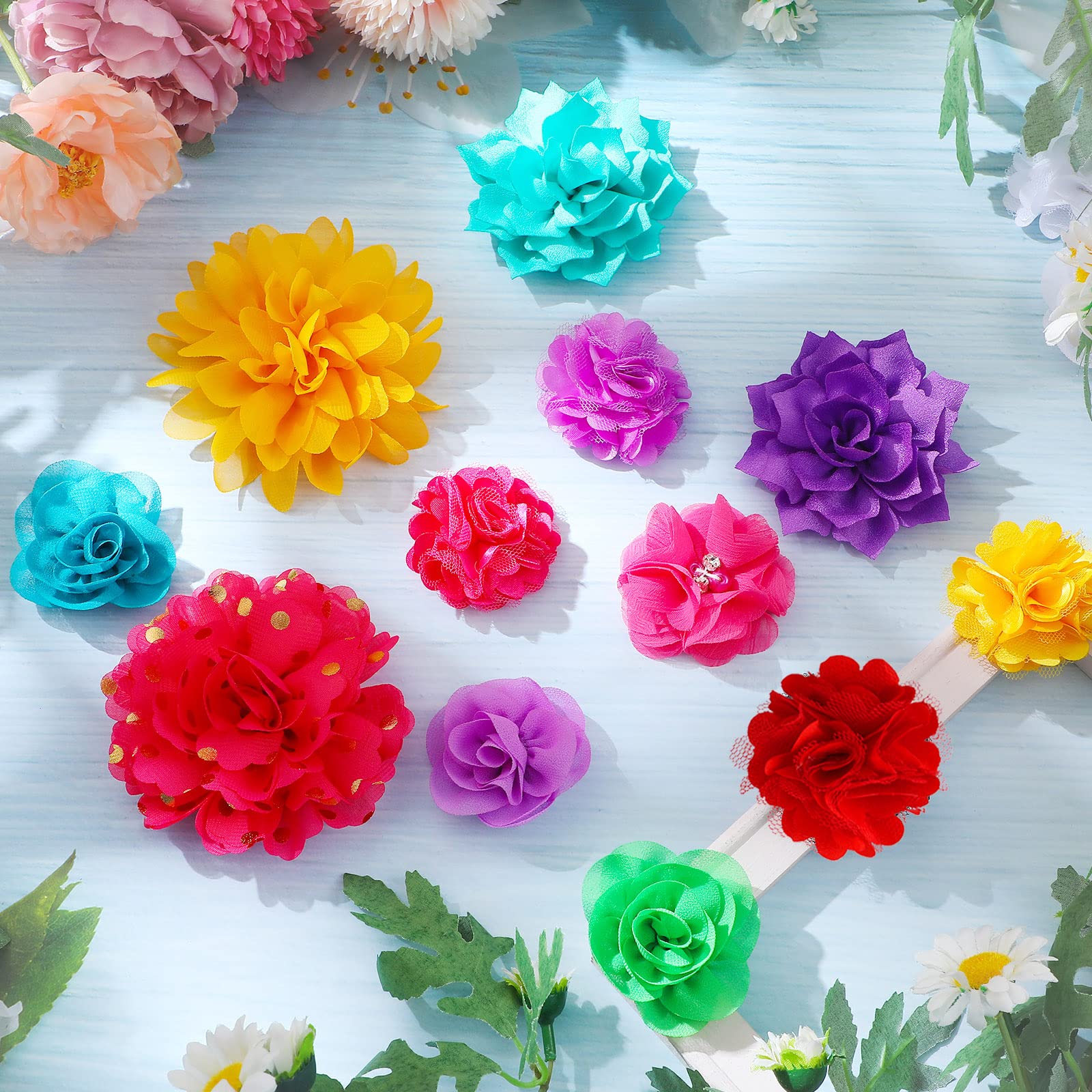 Sadnyy bow sizes in four options, fits various small pets.