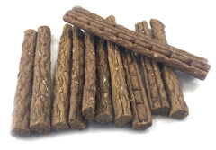 Sancho & Lola's elk jerky ingredients with rosemary offer natural aroma and texture.