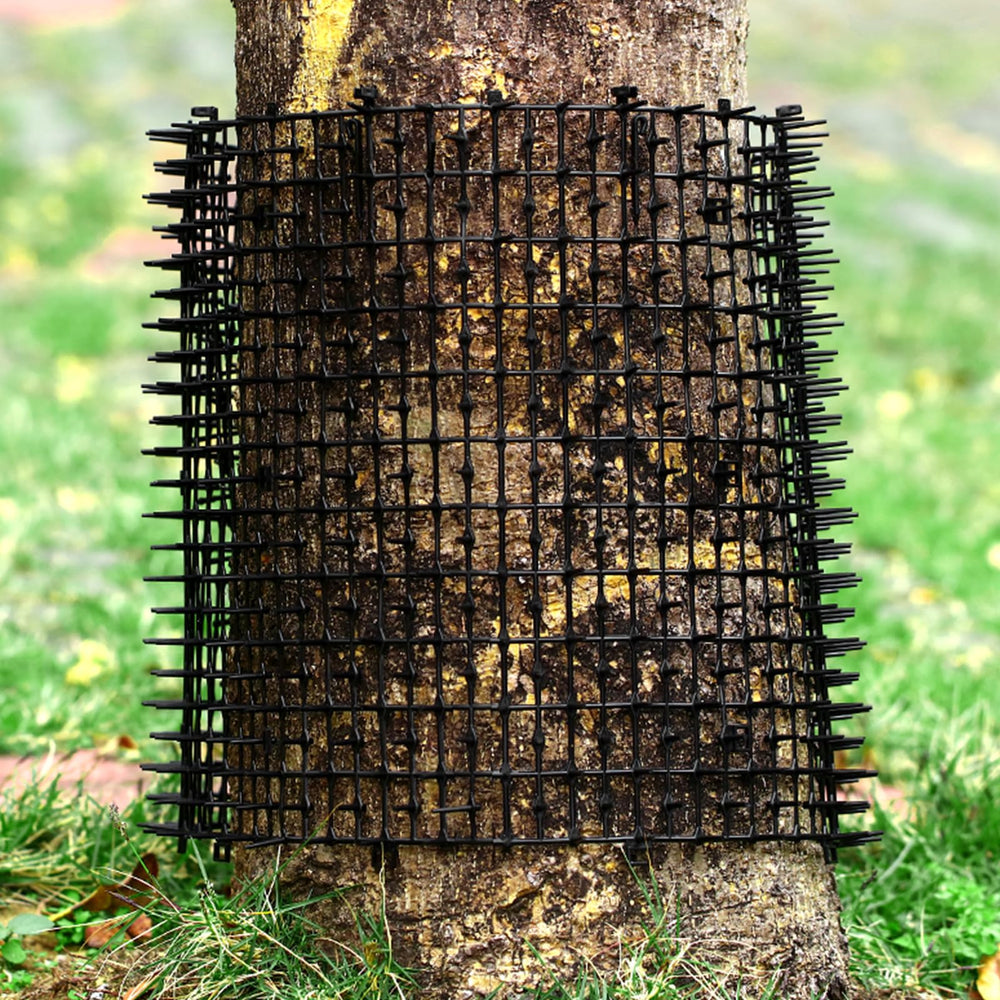 Sanwuta Cat Spike Mat package content shows two mats and accessories.