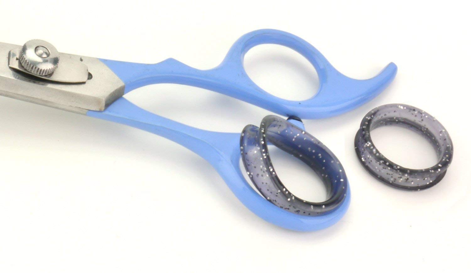 Scaredy Cut patented handheld design—control during grooming sessions.