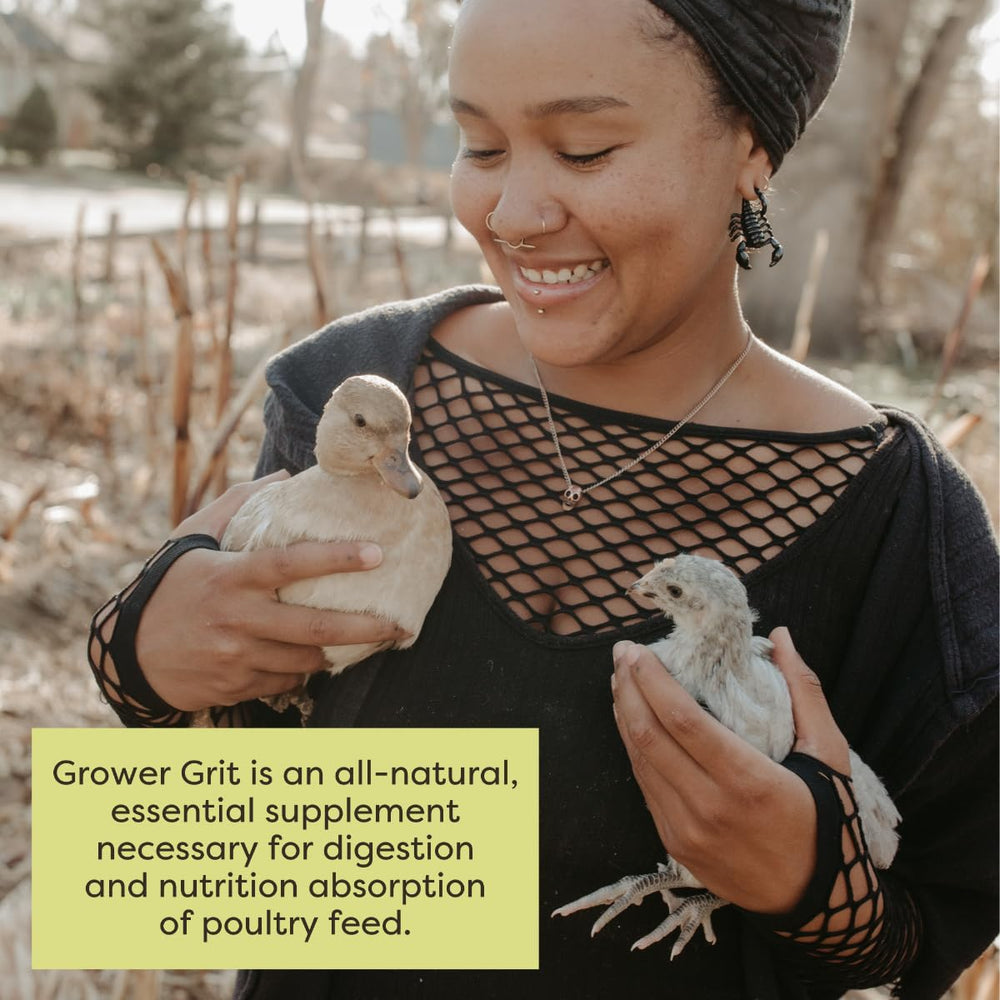 7-lb Grower Grit bag designed for 8–20 week birds in a coop.