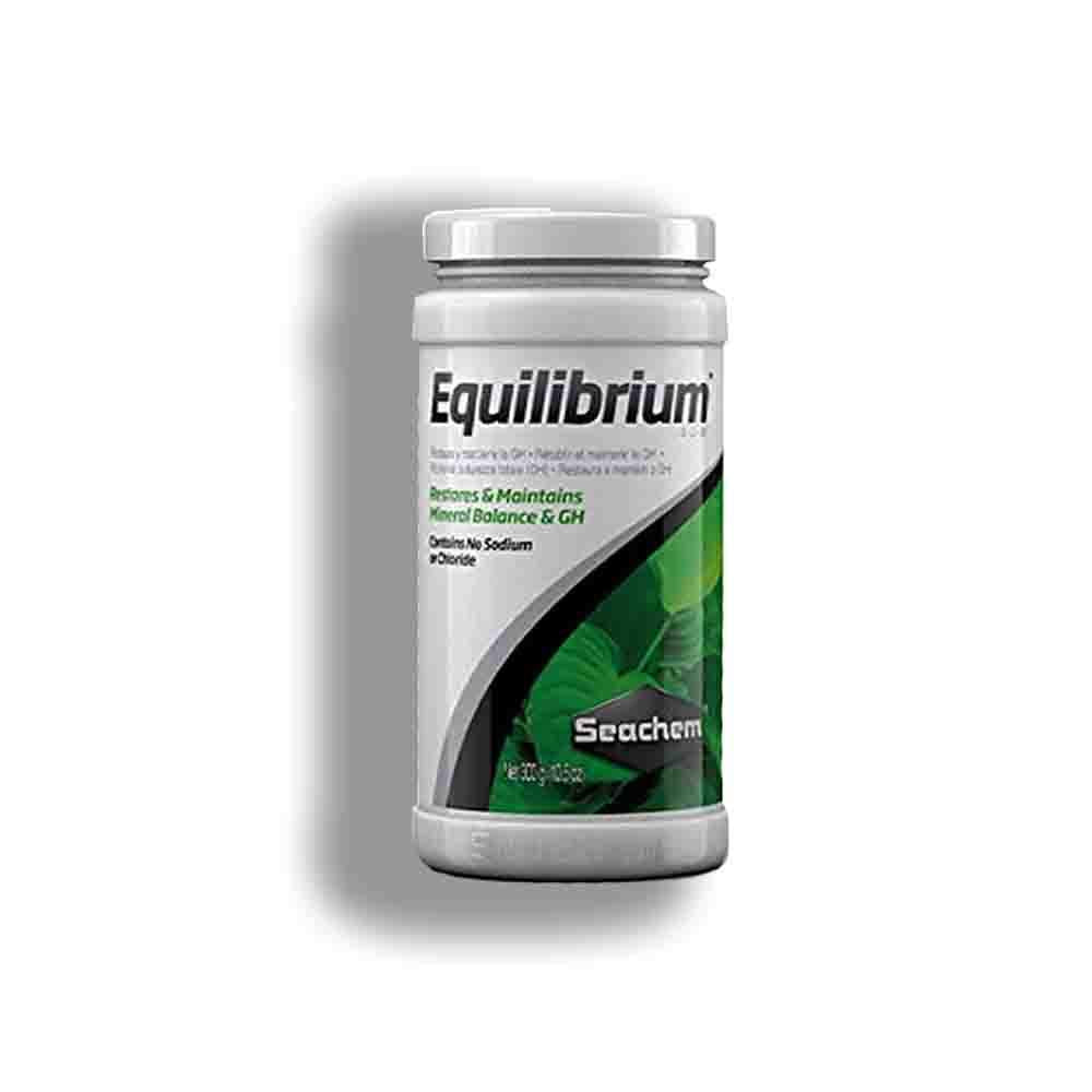 Seachem Equilibrium powder 600g bottle for mineral balance in planted tanks.
