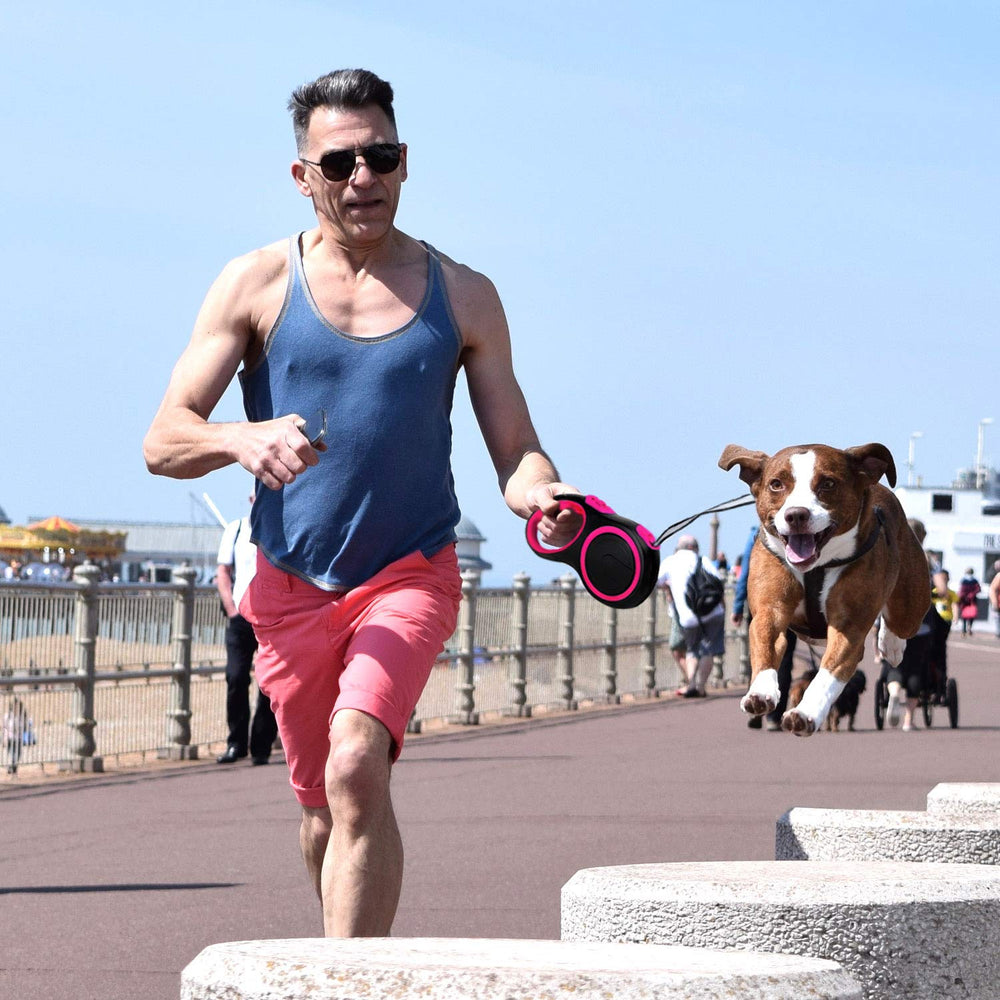 Segarty no-tangle nylon tape design reduces twists and snags during strolls.